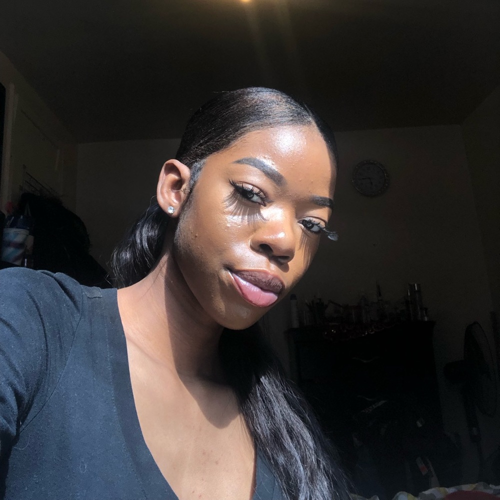 Meet your Posher, Shenel